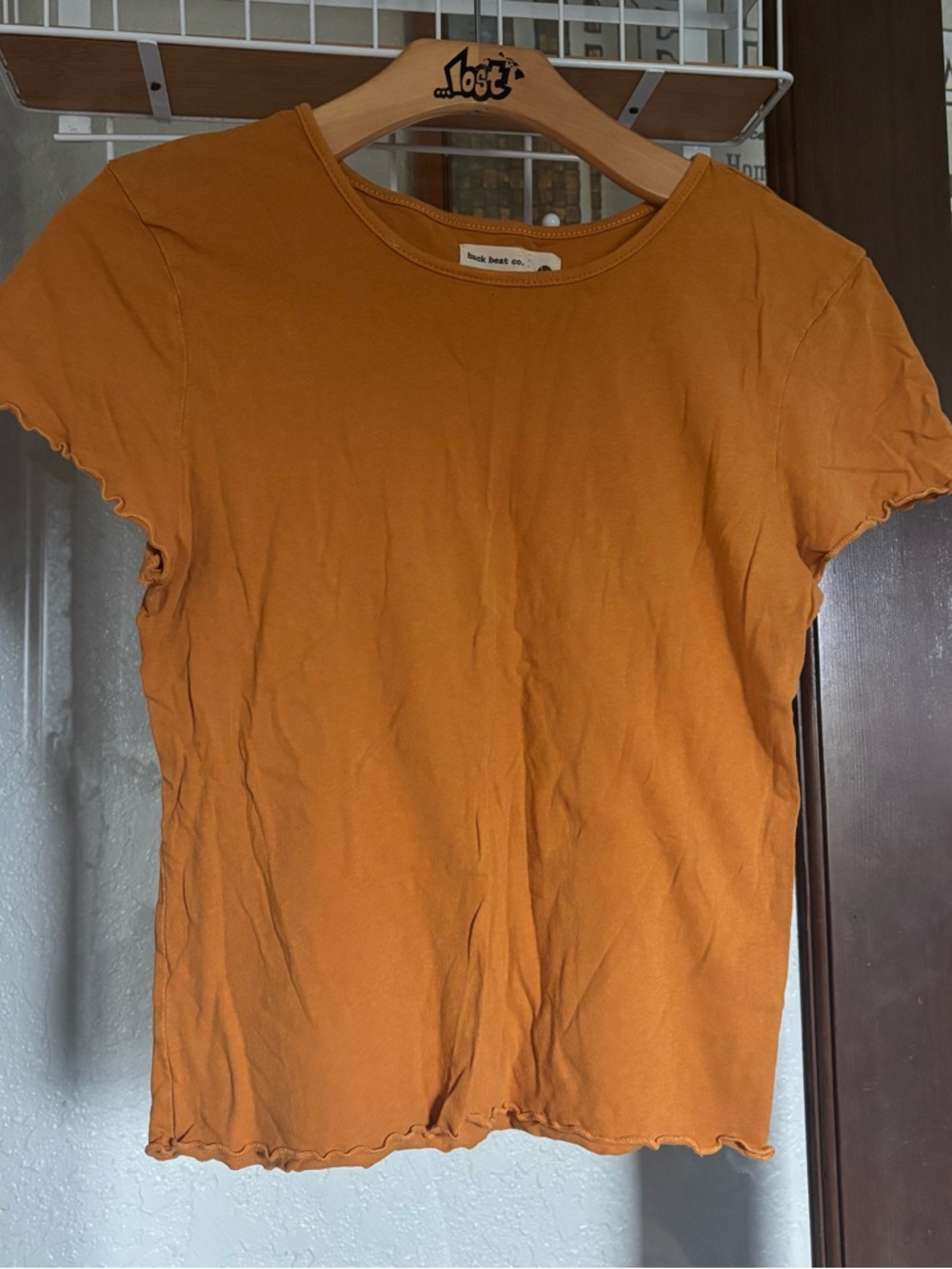 Back beat co scalloped edge tee